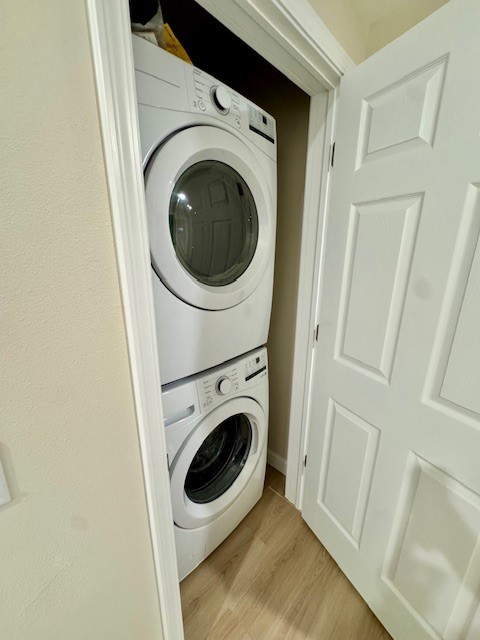 HOLCOMBS SECOND - Residential Lease