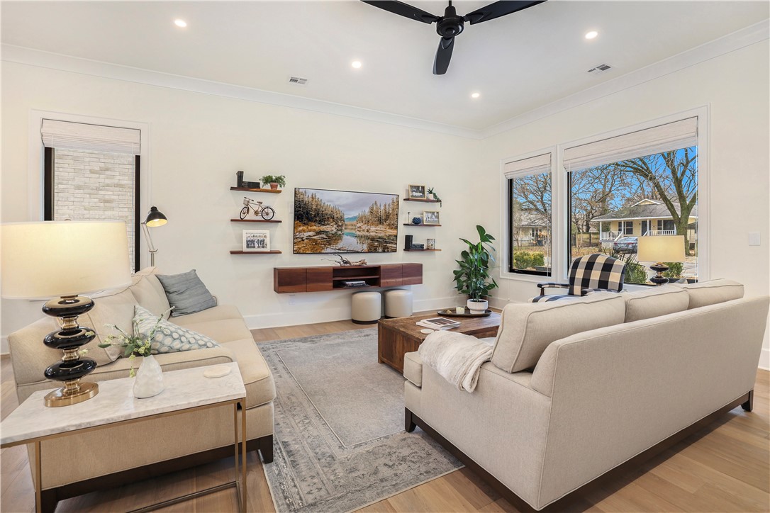 W A Burks Add Bentonville - Residential