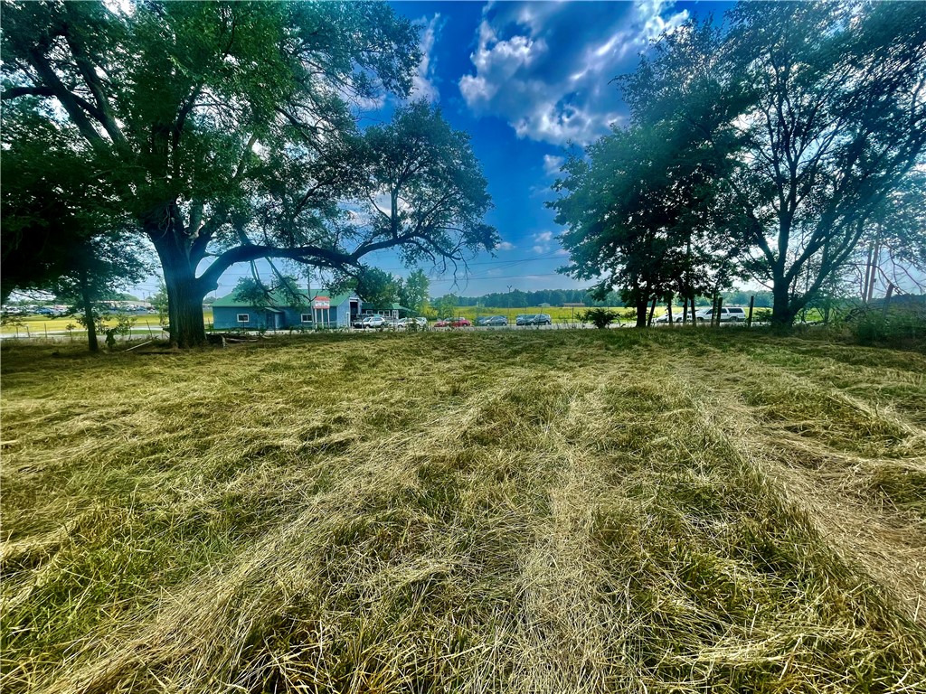 Lincoln Outlots - Land