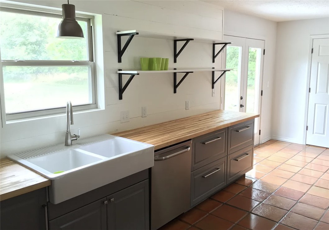Little Flock - Residential Lease