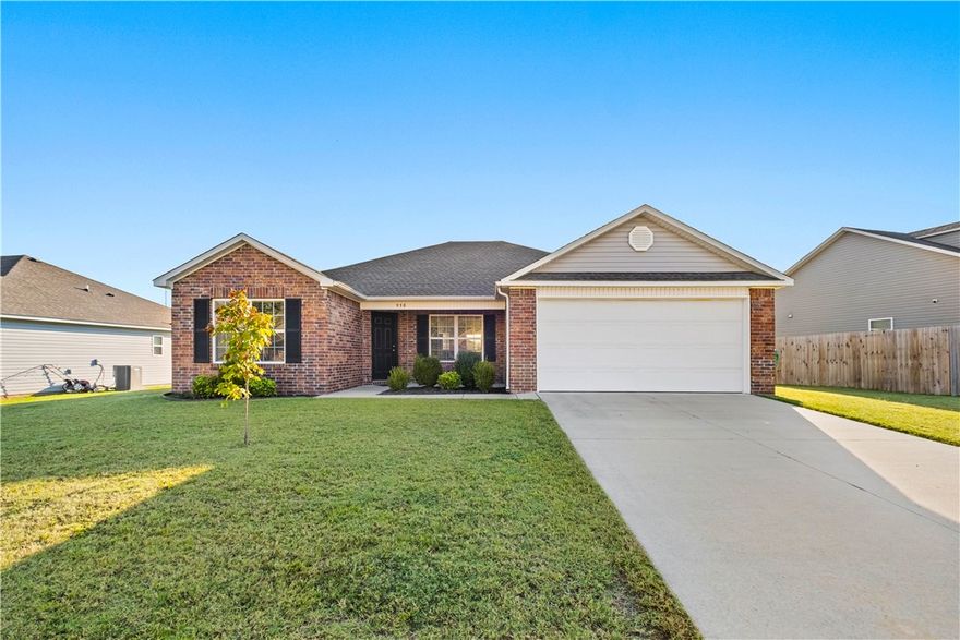 Spacious Home in Prime Centerton Location! This beautiful home offers a huge master bedroom with recessed lighting, along with recessed lighting throughout the main living area. Ceiling fans are installed in every bedroom for year-round comfort. Smart home features include smart locks on both front and back doors, a smart doorbell, and a Nest thermostat for modern convenience. Enjoy relaxing evenings in the east-facing backyard, perfectly shaded for outdoor activities.

Located just minutes from Bentonville West High School and Centerton Gamble Elementary, this home offers exceptional convenience. You’ll have quick access to the Bella Vista Bypass and be only a 20-minute drive to the new Walmart Home Office. A brand-new kids’ park is just a 2-minute walk away, along with a walking trail and nearby dog park—perfect for families and outdoor lovers alike.