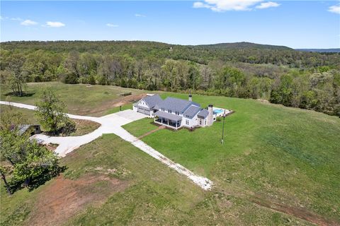 10050 S Smokey Bear Road Fayetteville AR 72701