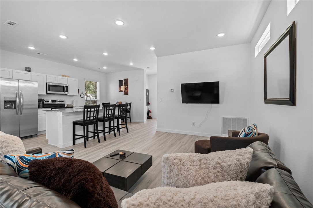 FEATHERSTON VILLAGE PH 1-CENTERTON - Residential Lease