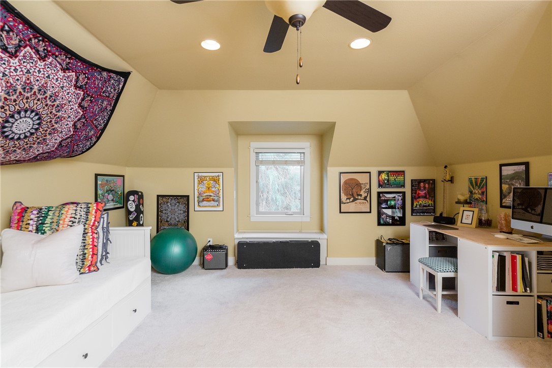 Sassafras Hill - Residential