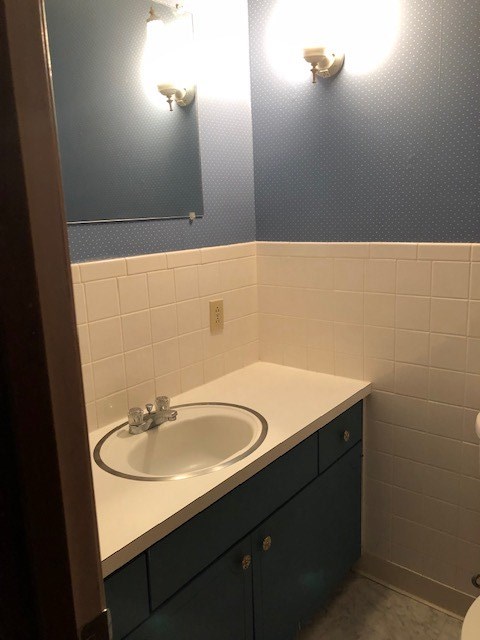 Townhouse Tct 1 A/K/A Drake Court Bvv - Residential