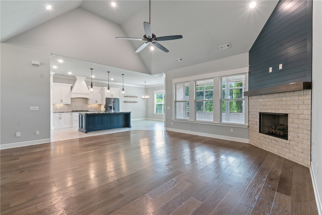 Creekside Sub Ph 1 Centerton - Residential