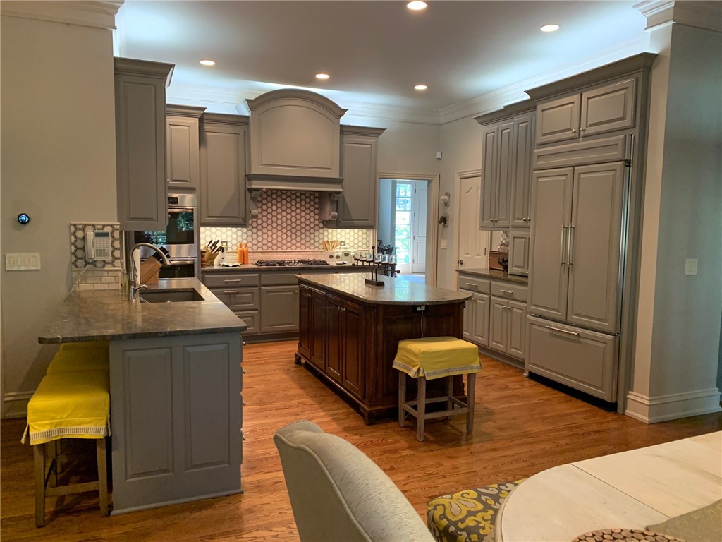 Ridgewood - Residential