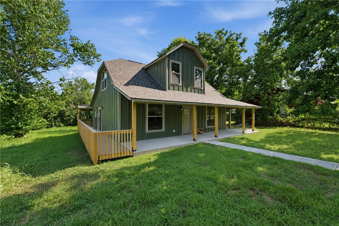 308 Flickinger Street - Photo 3