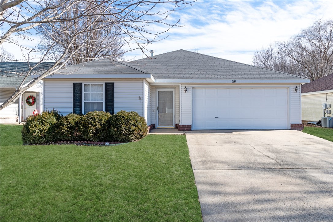Great Location!!! 3 Bedroom 2 bath home, large fenced yard. Split floor plan, gas fire place in living room