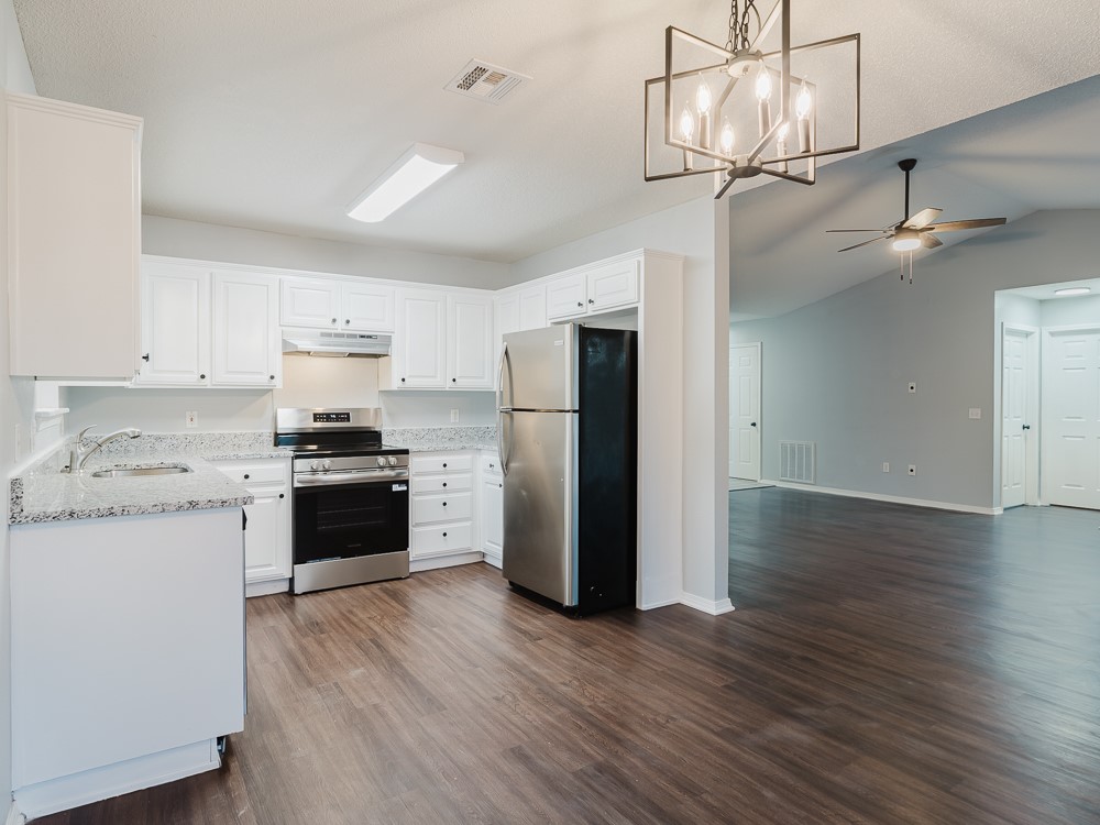 Walnut Valley Sub Bentonville - Residential Lease