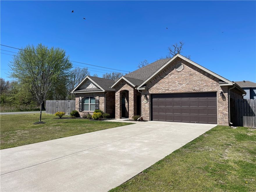 Available NOW. Newer construction home with open floor plan. 4 Bedroom, 2 bath split plan.  4th Bedroom perfect for office or study. High Ceilings, upgraded wood floors, Granite counters and lots of extra upgrades including soft close cabinets and energy efficient Anderson windows.  Apply at:
www.nwarentalhomes.com