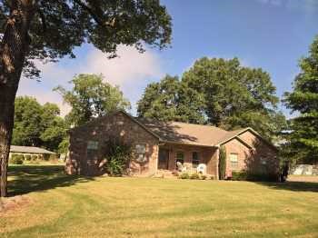 Nice Home in town