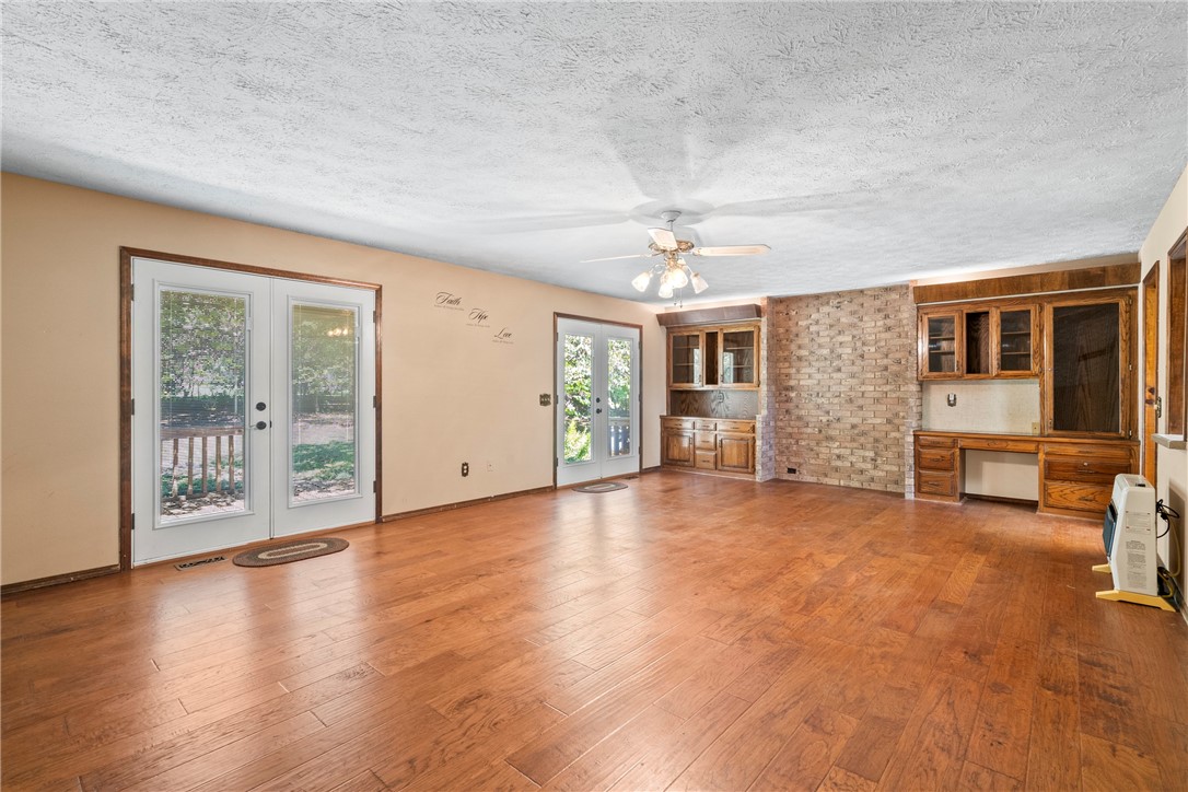 Tuttles Add Gentry - Residential
