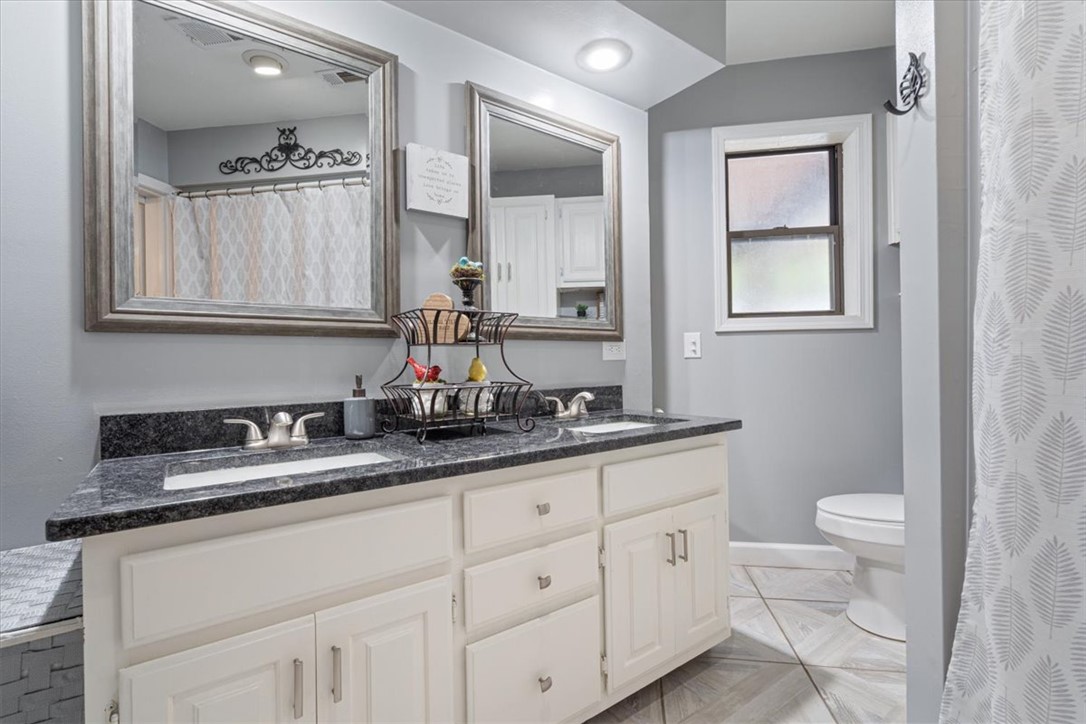 Unit 7 Holiday Island - Residential