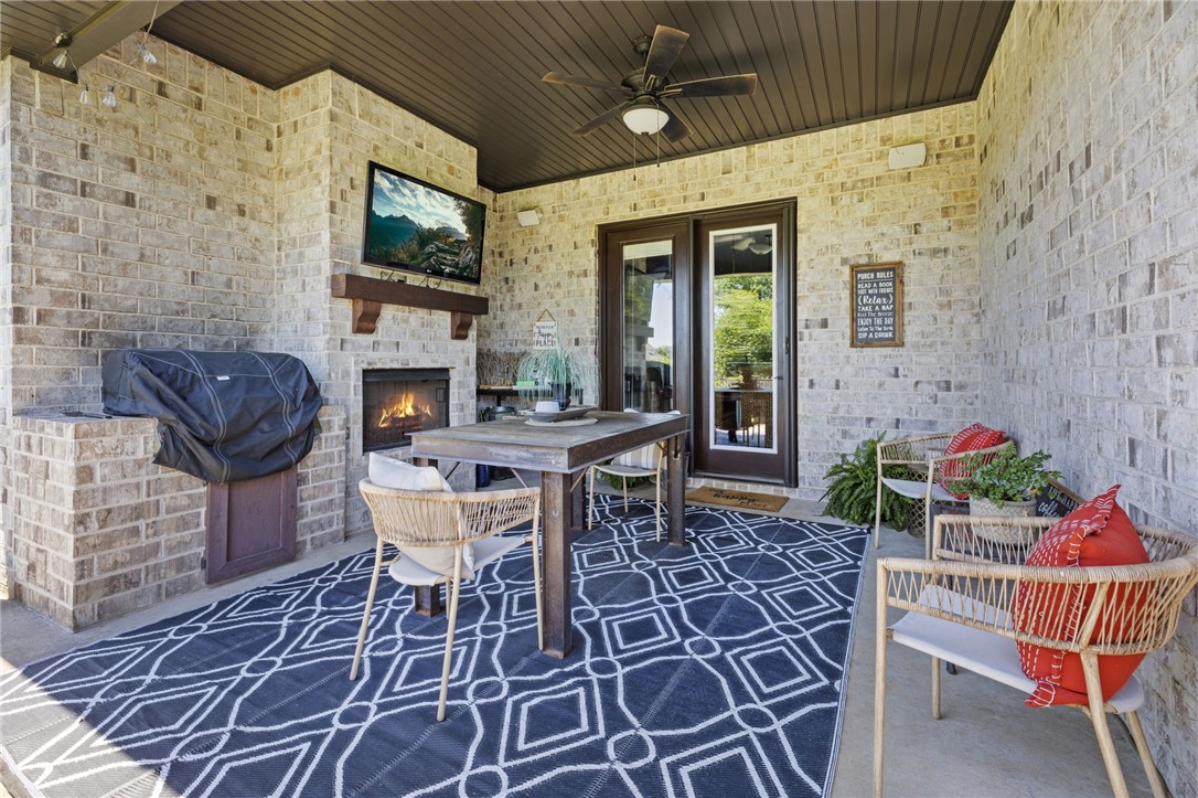 Waterford Estates At Hissom Ranch - Residential