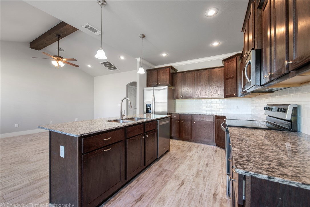 Willow Run Pea Ridge - Residential Lease