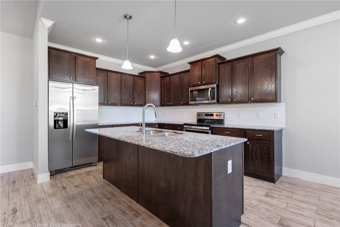 Willow Run Pea Ridge - Residential Lease