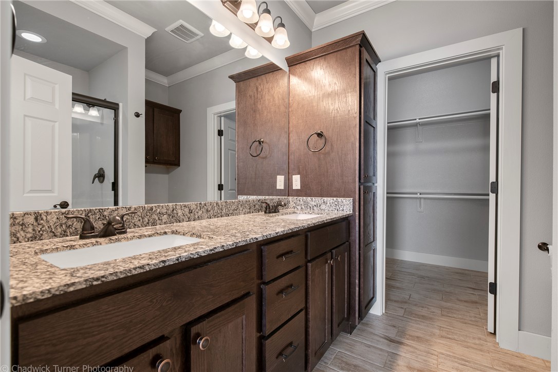 Willow Run Pea Ridge - Residential Lease