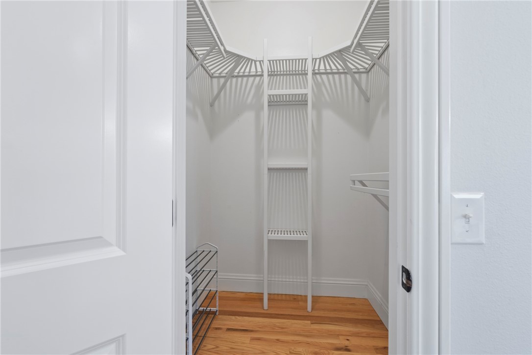 02-20-32-GRAVETTE - Residential