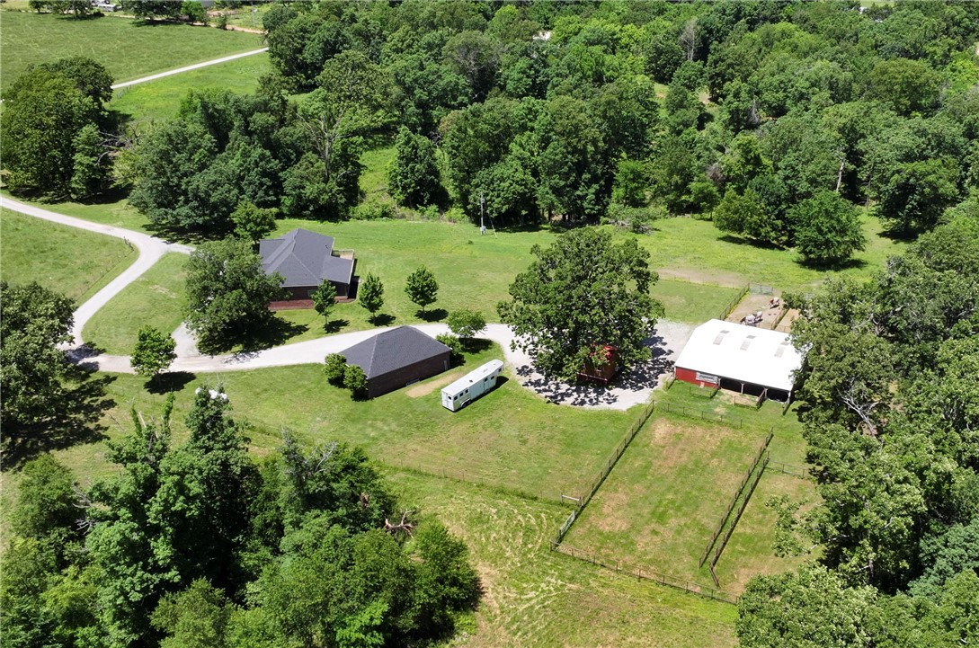 02-20-32-GRAVETTE - Residential