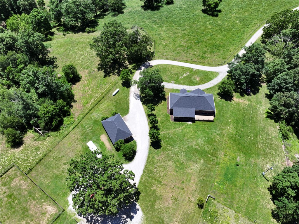02-20-32-GRAVETTE - Residential