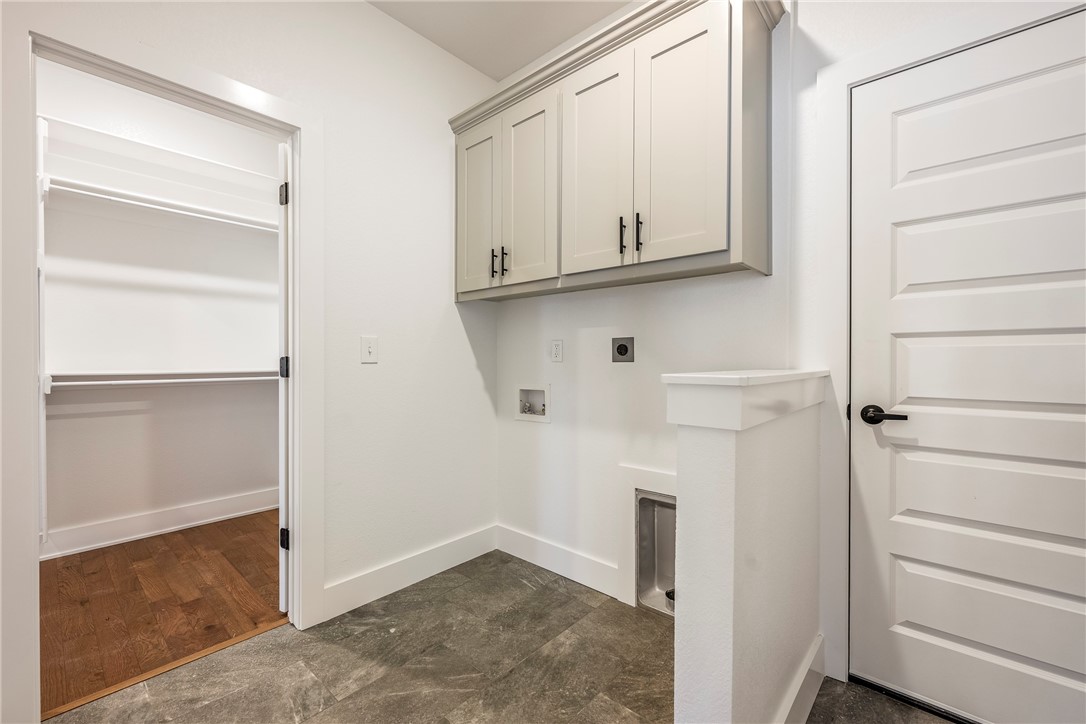 Hampton Sub Bvv - Residential