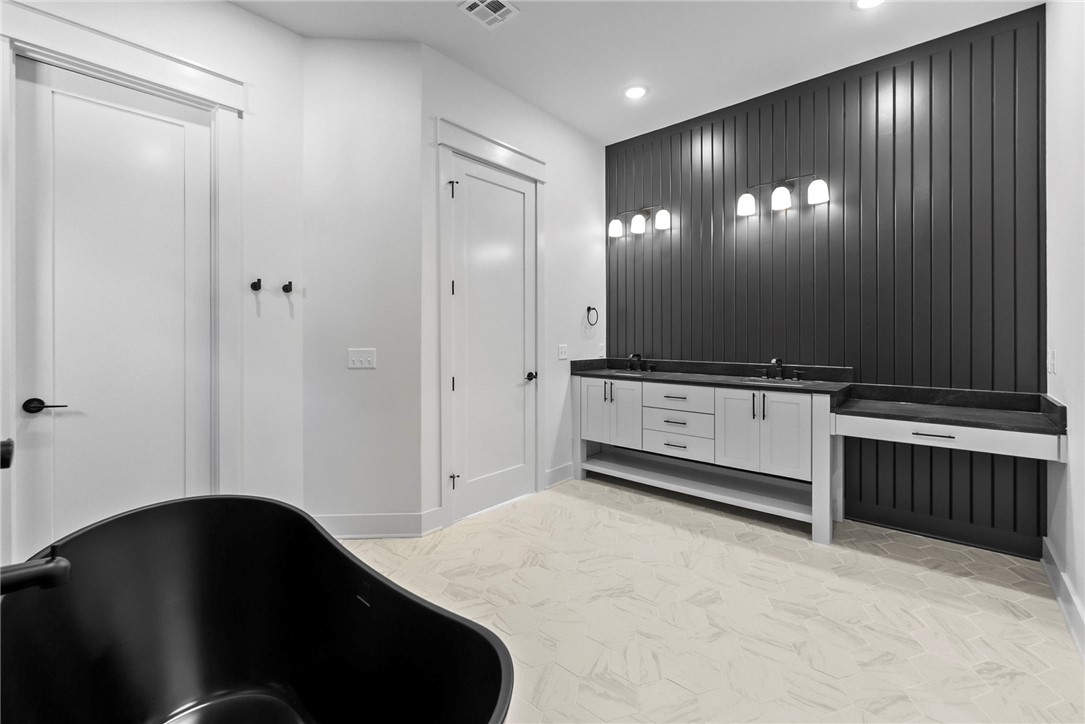Silver Leaf Estates Ph I Centerton - Residential