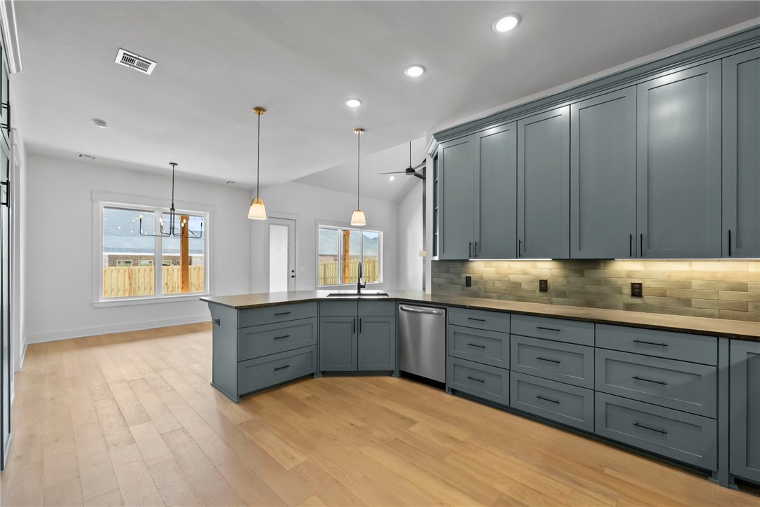 Silver Leaf Estates Ph I Centerton - Residential