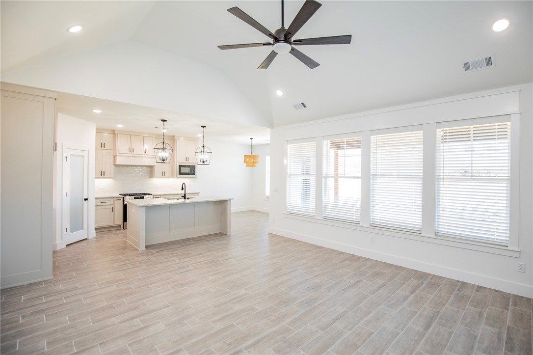 SPRING CREEK FARMS PH I-SPRINGDALE - Residential Lease