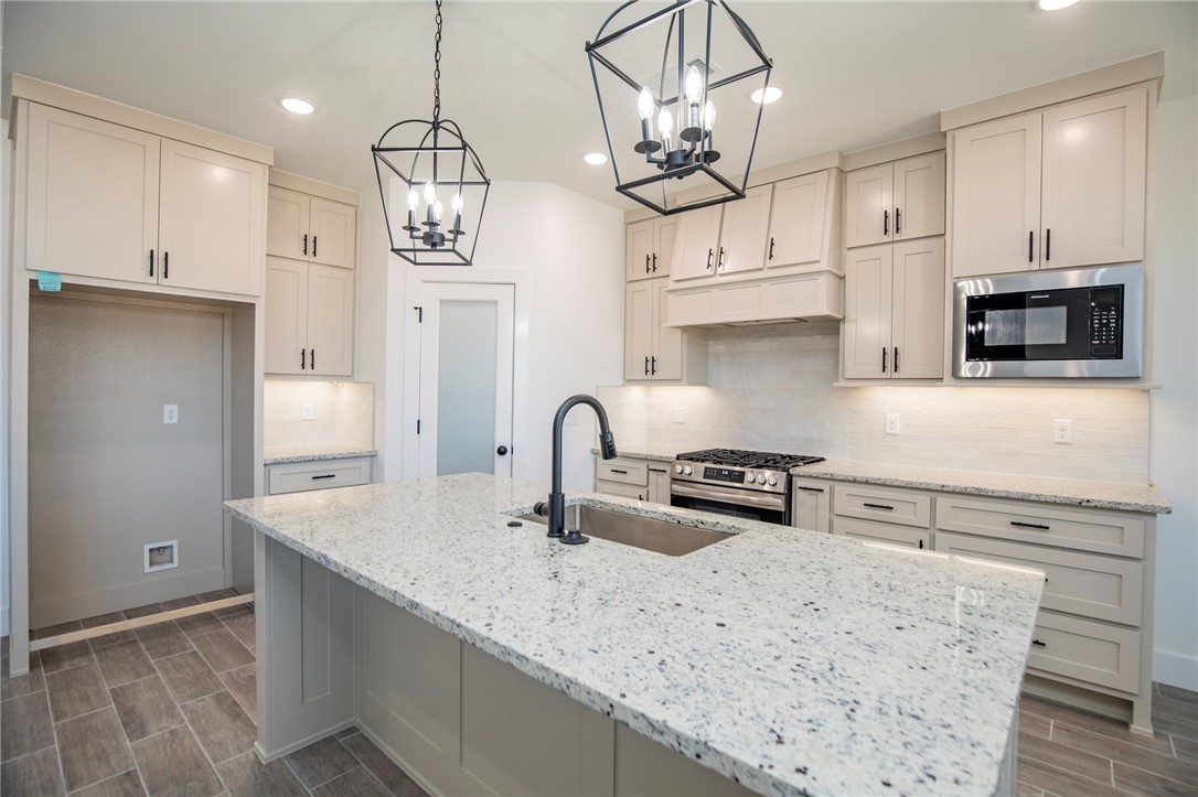 SPRING CREEK FARMS PH I-SPRINGDALE - Residential Lease