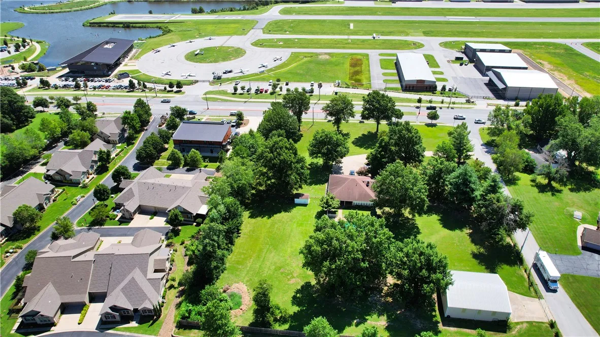 Bentonville, Arkansas 72712, United States, 4 Bedrooms Bedrooms, ,4 BathroomsBathrooms,Residential,Active,180531