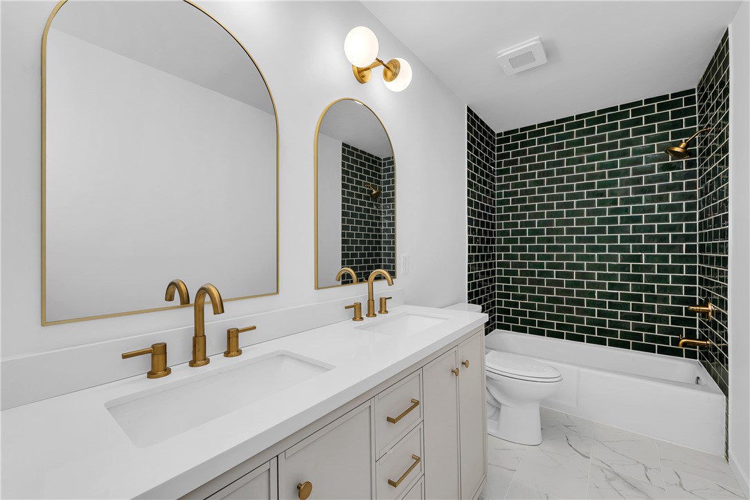 Oaks Manor Sub - Residential