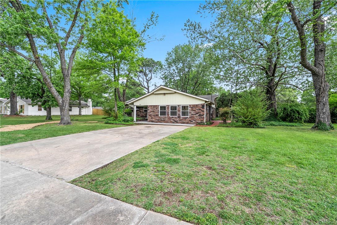 Oaks Manor Sub - Residential