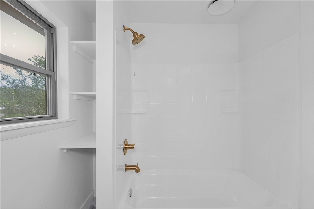 Oaks Manor Sub - Residential