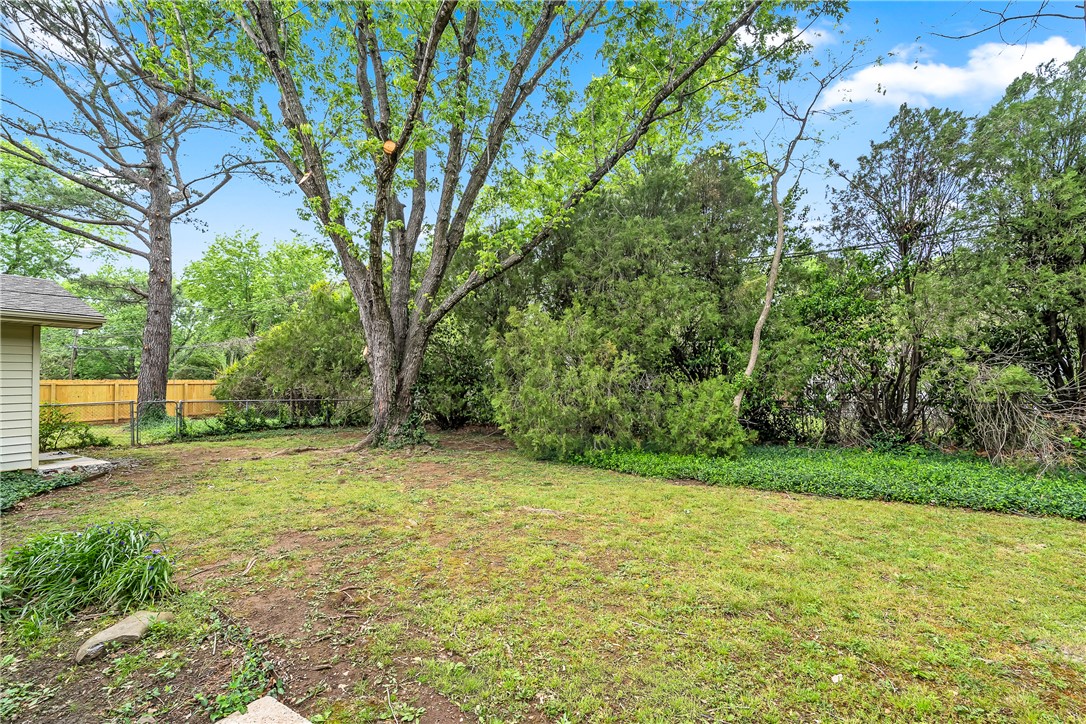 Oaks Manor Sub - Residential