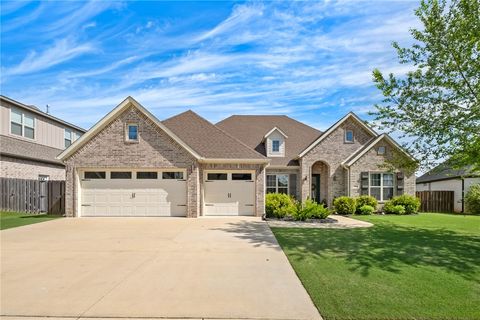 Photo of 1502 Ridgewood Avenue, Lowell, AR 72745 (MLS # 1348070)