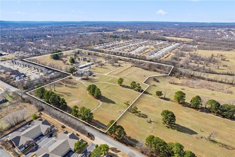 N Deane Solomon (multifamily) Road Fayetteville AR 72704