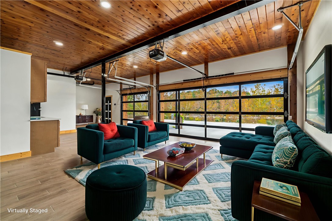 EAGLE CREST SUB-RURBAN - Residential