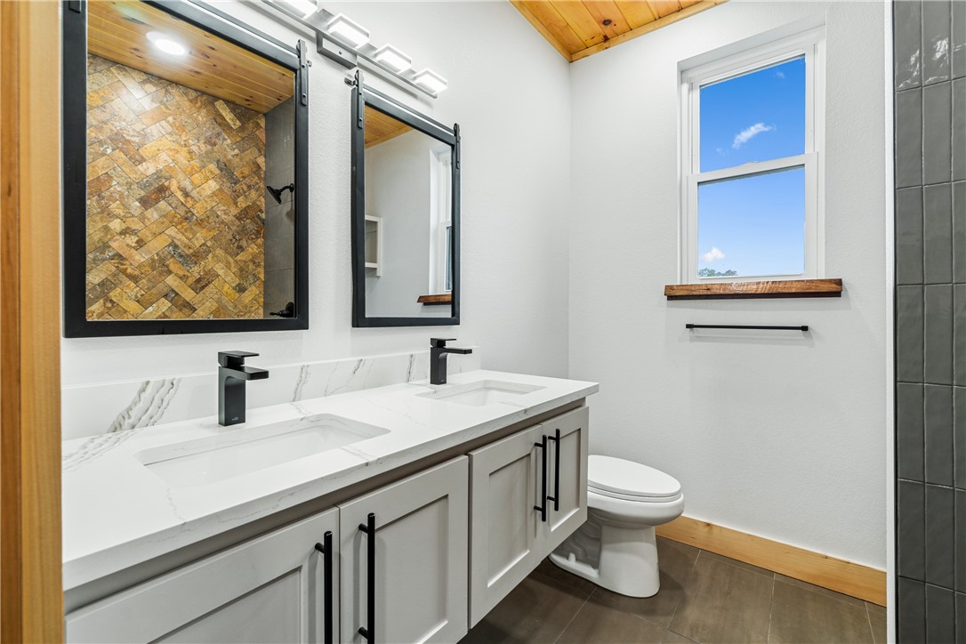 EAGLE CREST SUB-RURBAN - Residential