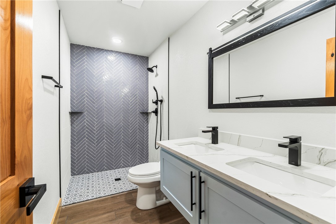 EAGLE CREST SUB-RURBAN - Residential