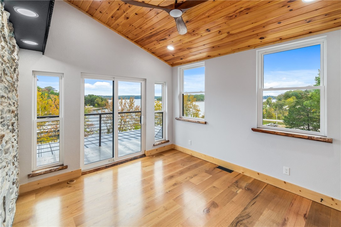 EAGLE CREST SUB-RURBAN - Residential