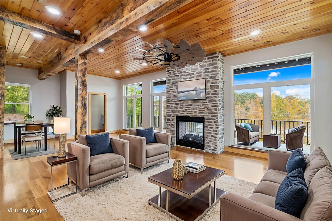 EAGLE CREST SUB-RURBAN - Residential