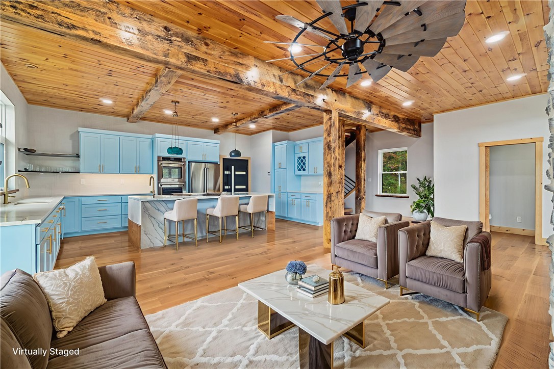 EAGLE CREST SUB-RURBAN - Residential