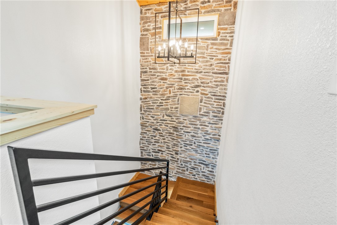 EAGLE CREST SUB-RURBAN - Residential