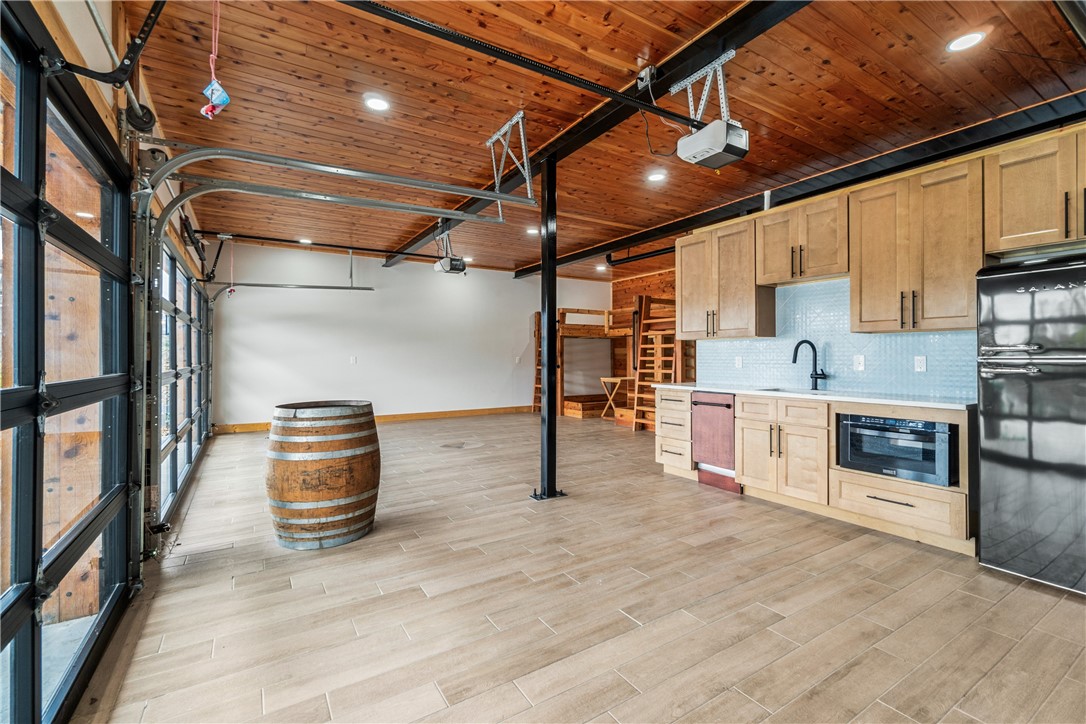 EAGLE CREST SUB-RURBAN - Residential