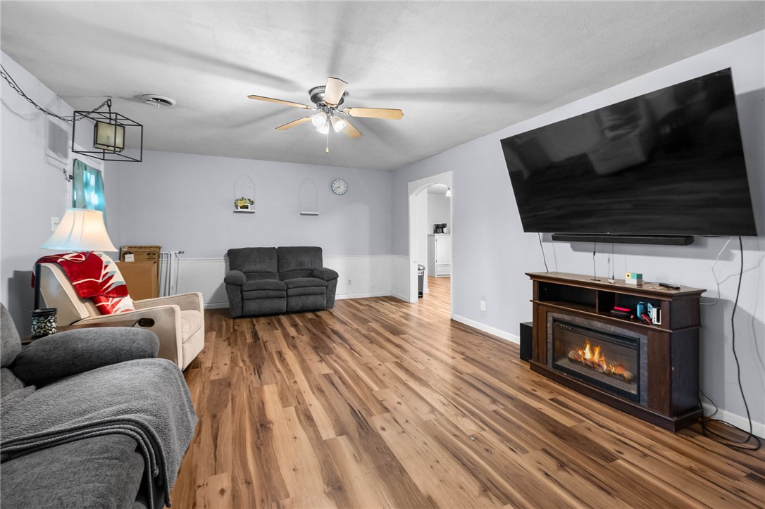 REPLAT OF PART NEWELL ADD. - Residential