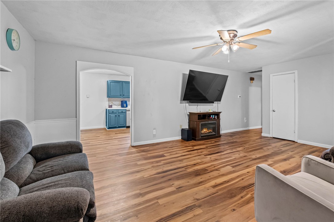 REPLAT OF PART NEWELL ADD. - Residential