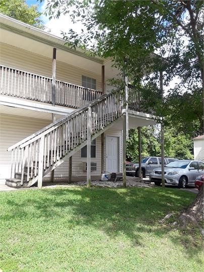 Great Fayetteville apartment located just minutes from shopping, restaurants, walking trail and the U of A. Luxury vinyl plank in living room, carpet in bedroom. Full-sized refrigerator, range and garbage disposal. Stackable washer/dryer. Walk-in closet. Shower/tub combo. Upstairs unit in six-plex. All electric unit. Tenant pays electric only. Water/trash included in rent. Tenant occupied until 7/31.