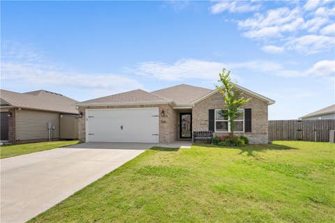 Photo of 504 Woodcreek Loop, Lowell, AR 72745 (MLS # 1349591)