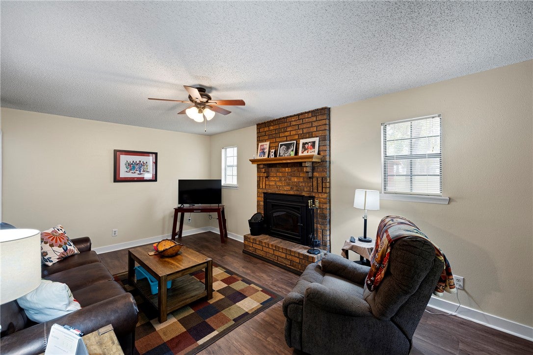 10093 Foxtail Lane